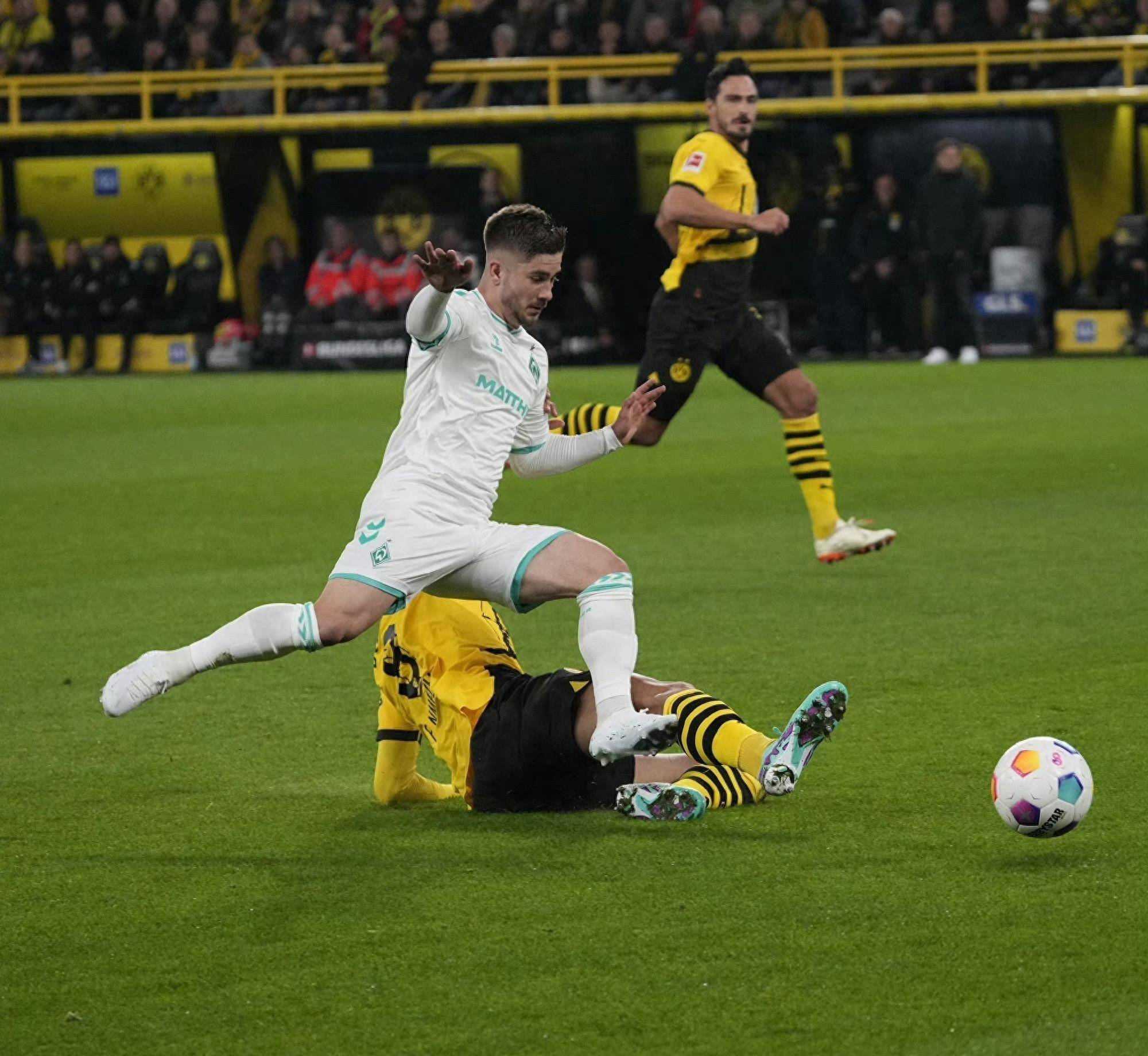 九游活动-里程碑夜华盛顿奇才远射贴柱;欧冠今晨刷纪录;态度坚定;控场能力受关注的简单介绍