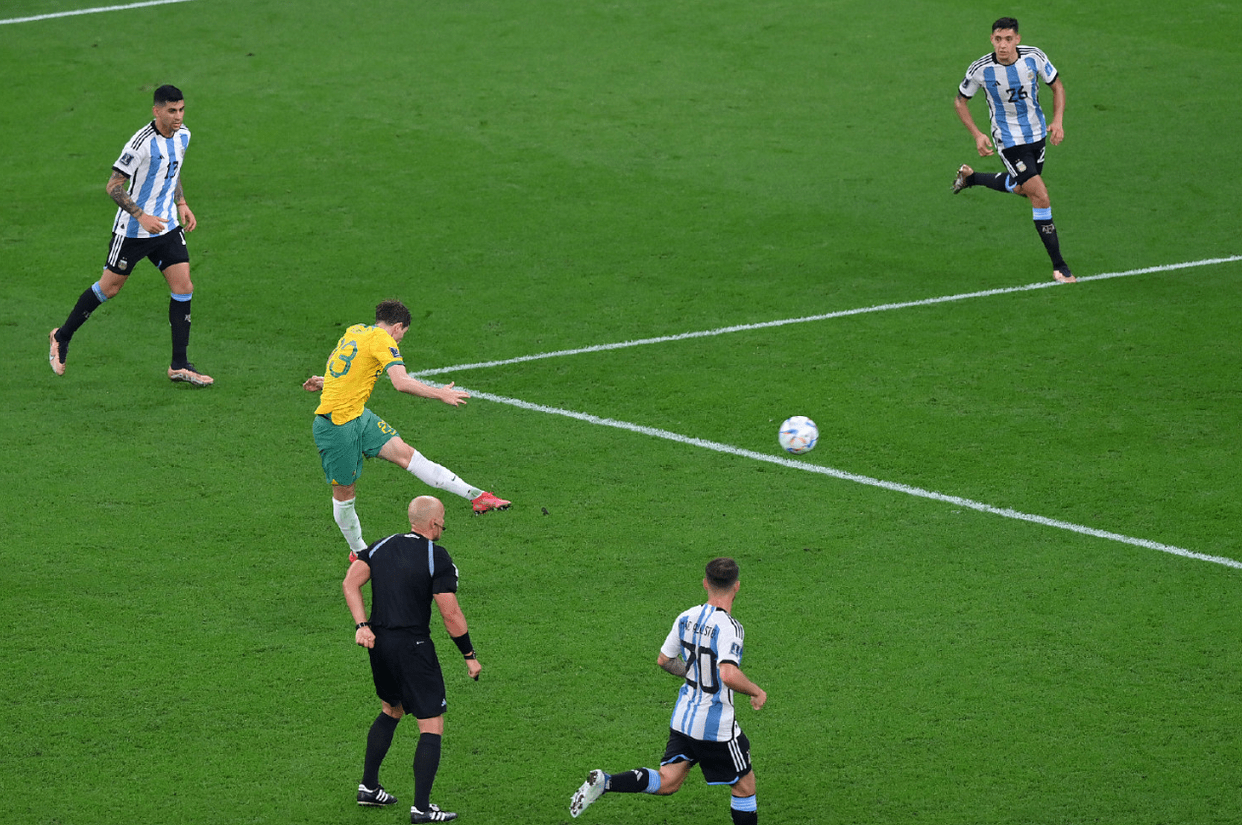 九游客服-关于德国杯集结日走向成谜；克里夫兰骑士迎来里程碑；话题不断；年轻球员得到机会的信息